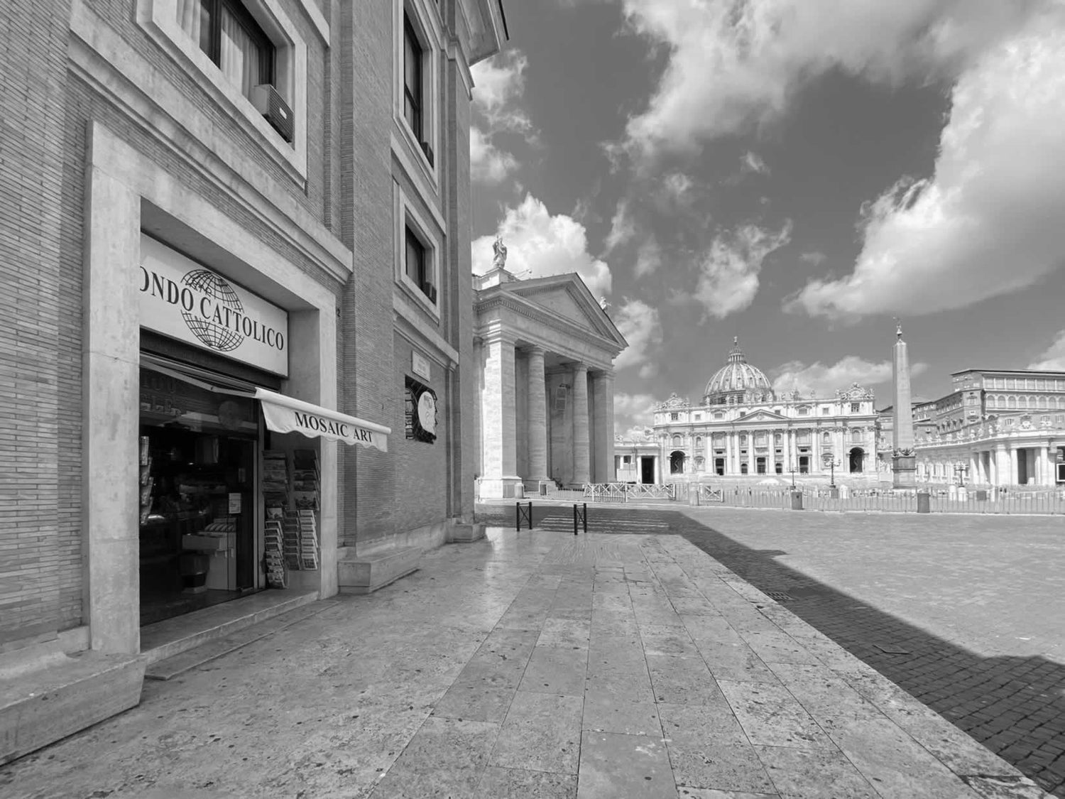 Dal 1952 in Piazza San Pietro